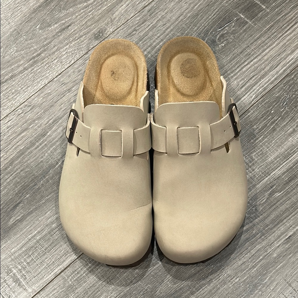 Slip on mules